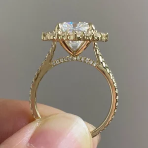 3.90 Ct Radiant Cut Lab Diamond Engagement Ring Dubai – IGI D VVS2 CVD Diamond in 14K White Gold