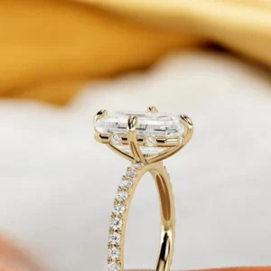 Emerald Cut Lab Grown Diamond Ring 14K Yellow Gold Dubai – 4.35 CT IGI Certified Wedding Ring UAE