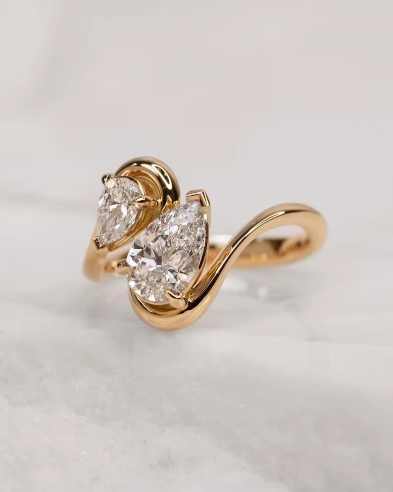 2.00 CTW Pear Cut Lab-Grown CVD Diamond Toi et Moi Engagement Ring in 14k Yellow Gold - Image 4