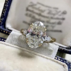 Oval Cut Lab Grown Diamond Ring 14K Yellow Gold Dubai – 3.30CT IGI E VVS2