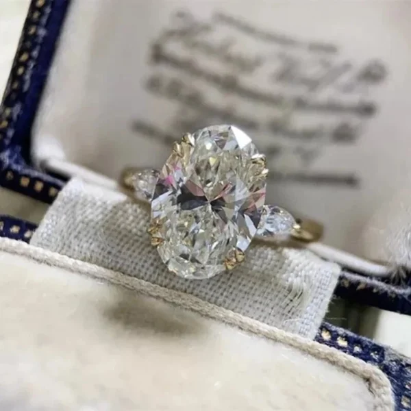 Oval Cut Lab Grown Diamond Ring 14K Yellow Gold Dubai – 3.30CT IGI E VVS2