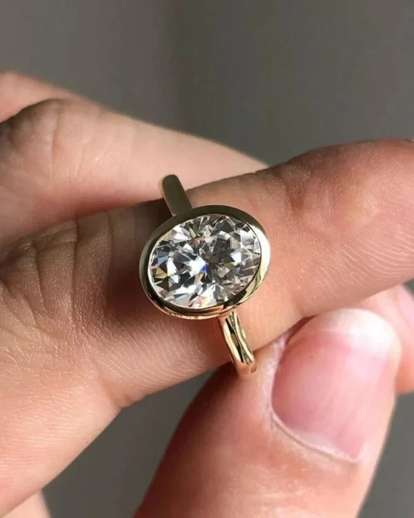 Oval Cut Lab Grown Diamond Engagement Ring 14K Yellow Gold Dubai – 1.60 CT IGI D VVS2
