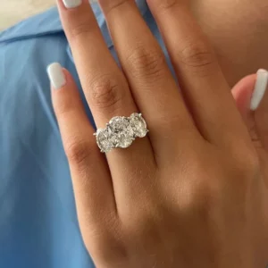 Oval Lab Grown Diamond Trilogy Ring in 14K White Gold – 4.50 CTW IGI Certified | Dubai UAE