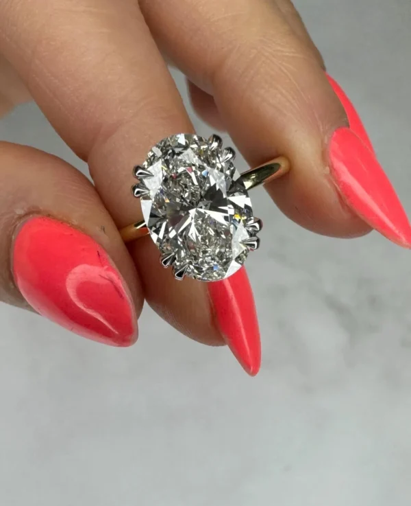 lab grown diamond ring 18k gold dubai 4 carat oval igi