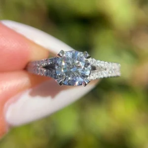 Round Lab Grown Diamond Engagement Ring 14K Gold Dubai – 1.50CT E VVS2 IGI Certified Halo Design
