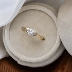 1.00 Ct Marquise Lab Grown Diamond Ring 14K Yellow Gold Dubai – IGI Certified E VVS2