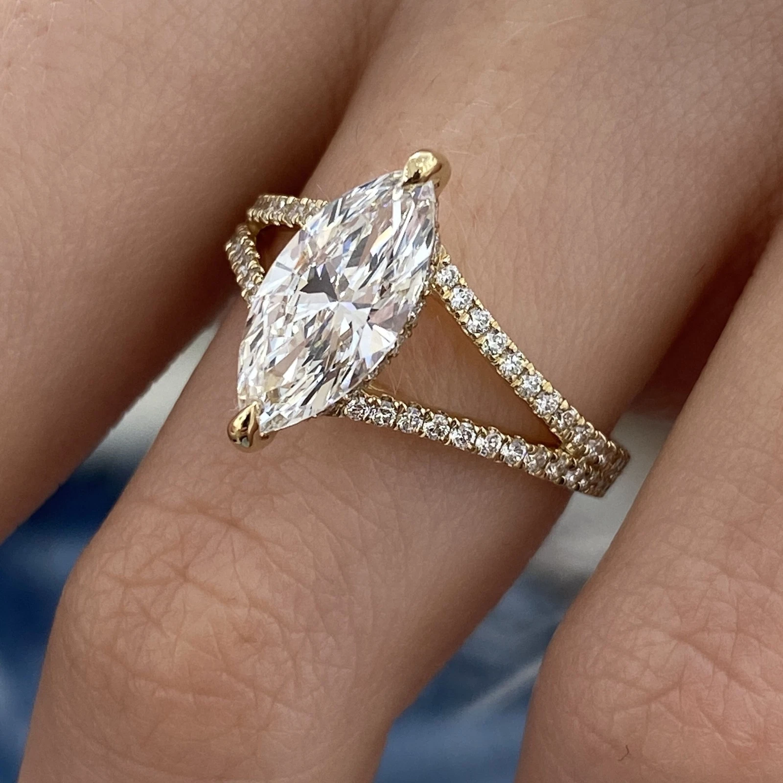 2.00 CTW Marquise Cut Lab-Grown CVD Diamond Split Shank Engagement Ring in 14k Yellow Gold - Image 4