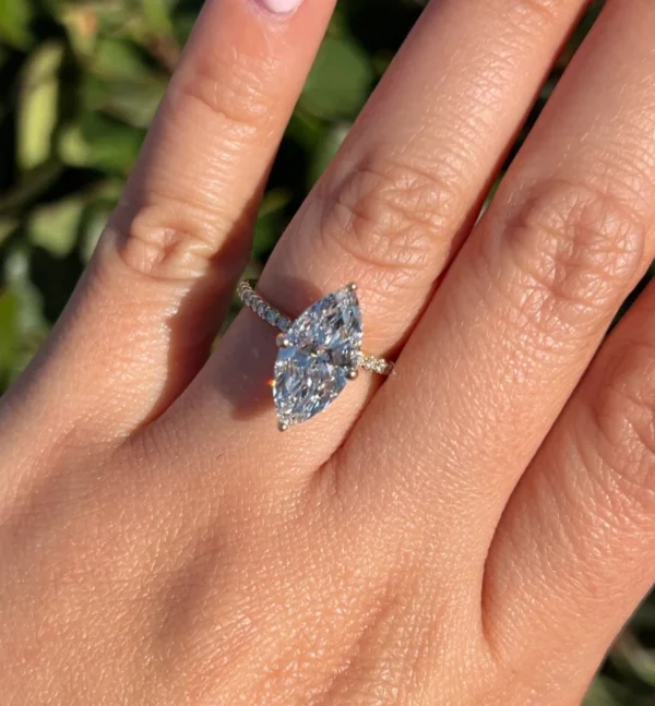 2.20 Ct Marquise IGI Certified Lab Diamond Engagement Ring in Platinum | D VVS2 Excellence