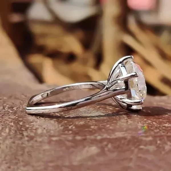 6 Carat IGI Certified Lab Grown Diamond Engagement Ring in 14K White Gold – Dubai UAE