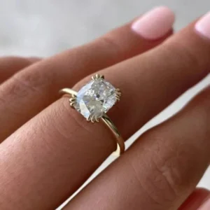 18K Yellow Gold 2.0CT Radiant Cut Lab Diamond Engagement Ring – IGI Certified VVS2