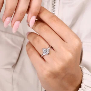 Pear Cut Lab Grown Diamond Ring 14K Gold Dubai – 1.50 Carat Bezel Setting IGI Certified