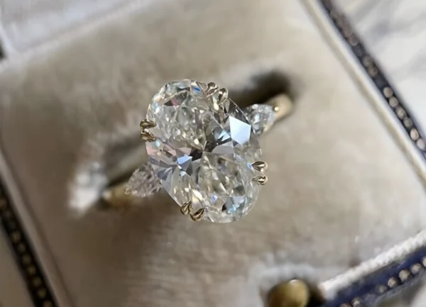 oval cut lab grown diamond ring 14k yellow gold Dubai 3.30ct