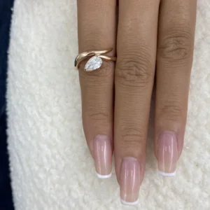 1 CT Pear Lab Grown Diamond Engagement Ring in 14K Rose Gold Dubai UAE