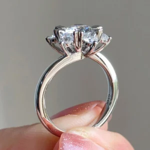 1.66 CTW Vintage Round Cut Lab-Grown CVD Diamond Engagement Ring in 14k Gold