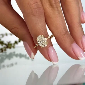 Oval cut lab grown diamond ring Dubai factory 18k yellow gold