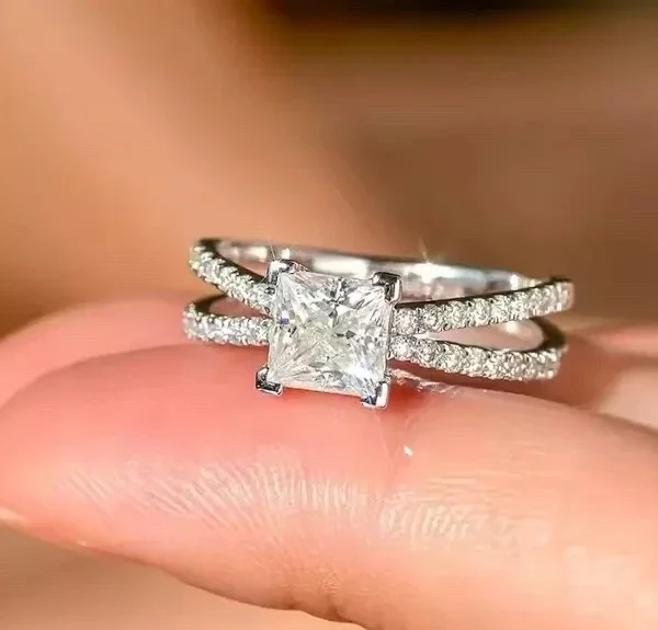 14k White Gold 2.4 Ct Princess Cut E VVS2 IGI Lab Grown Diamond Engagement Ring