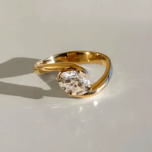 Oval Lab Grown Diamond Ring 14K Yellow Gold Dubai – 1CT IGI Certified Solitaire