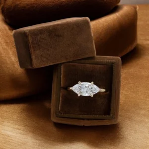 2.00ct Marquise Lab-Grown Diamond Engagement Ring in 18K Yellow Gold (IGI Certified, E VVS2)
