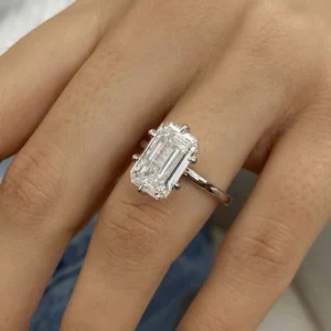 10 carat emerald cut lab grown diamond solitaire ring 14k white gold Dubai UAE