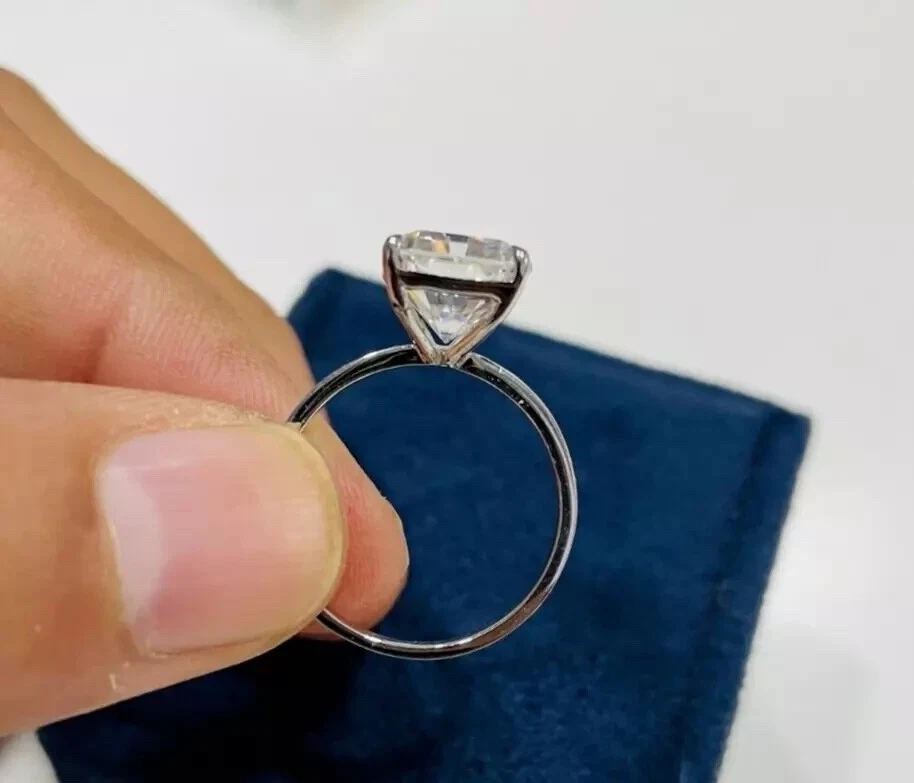 Radiant Lab Grown Diamond Engagement Ring 18K White Gold Dubai – 3.00CT IGI D VVS2 - Image 2