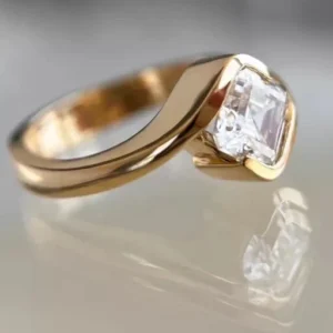 2.00 Ct Asscher Cut IGI Certified D VVS2 Lab-Created Diamond Solitaire Ring in 18K Gold