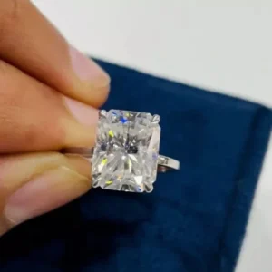 3.00CT Radiant Cut D VVS2 Lab Grown Diamond Engagement Ring 14K White Gold Dubai UAE | IGI Certified Luxury Ring