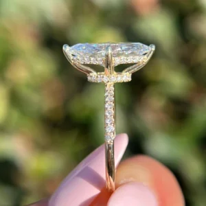 2.20 Ct Marquise IGI Certified Lab Diamond Engagement Ring in Platinum | D VVS2 Excellence