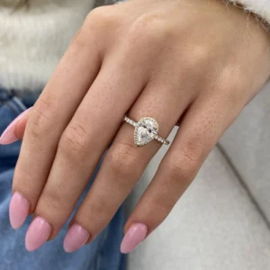 1.90 CTW Pear-Cut Lab Diamond Engagement Ring – 14K Yellow Gold D/VVS2 Pavé Halo | Dubai Craftsmanship
