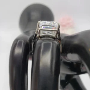 10 CT Radiant Cut Lab Grown Diamond Engagement Ring E VS1 IGI Certified 14K White Gold – Dubai UAE