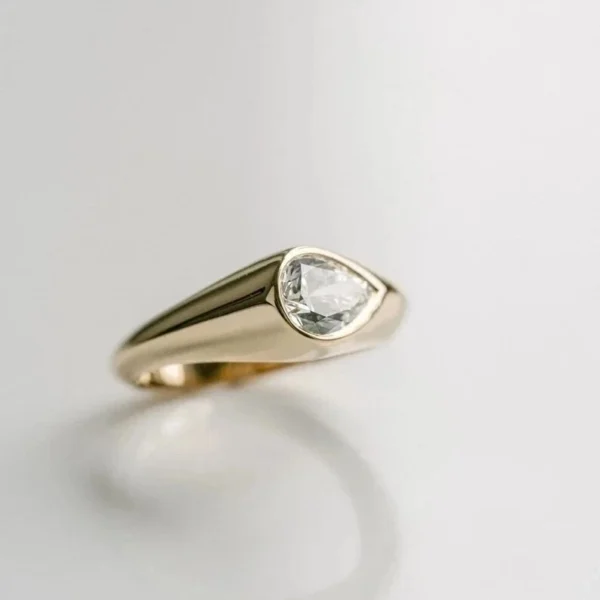 1.00Ct Pear Cut IGI Lab Grown Diamond Men's Solitaire Ring Solid 14k Yellow Gold