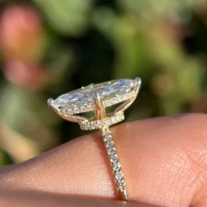 2.20 Ct Marquise IGI Certified Lab Diamond Engagement Ring in Platinum | D VVS2 Excellence