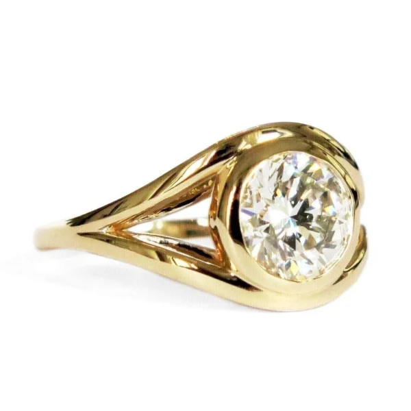 1ct Round CVD Lab Grown Diamond Engagement Ring | 18k Yellow Gold Bezel Solitaire