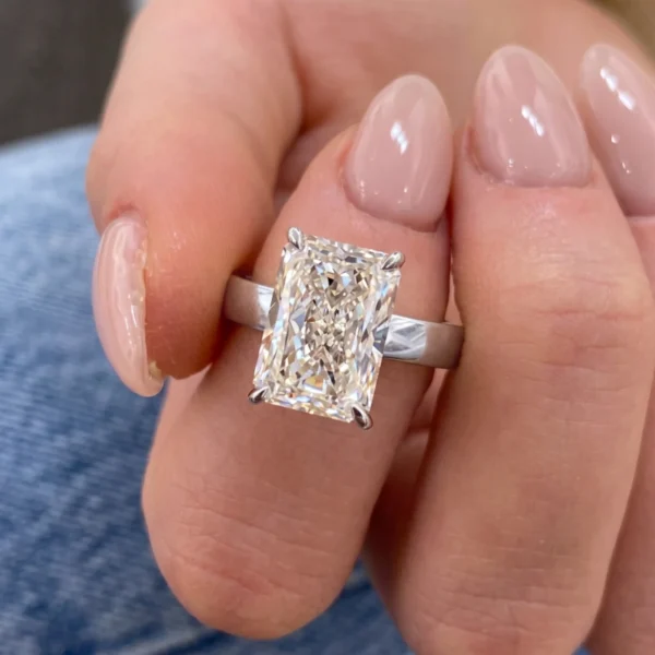 5.20CT Radiant CVD Diamond Engagement Ring in 18K Yellow Gold – IGI Certified E/VVS2