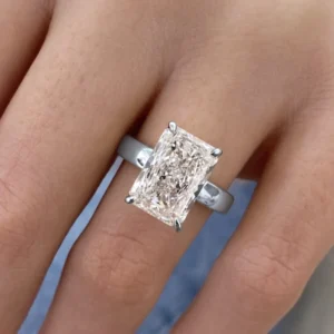 5.20CT Radiant CVD Diamond Engagement Ring in 18K Yellow Gold – IGI Certified E/VVS2