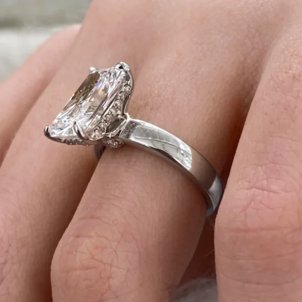 5.20CT Radiant CVD Diamond Engagement Ring in 18K Yellow Gold – IGI Certified E/VVS2