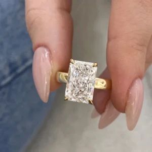 5.20CT Radiant CVD Diamond Engagement Ring in 18K Yellow Gold – IGI Certified E/VVS2