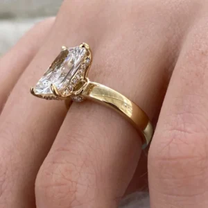 5.20CT Radiant CVD Diamond Engagement Ring in 18K Yellow Gold – IGI Certified E/VVS2