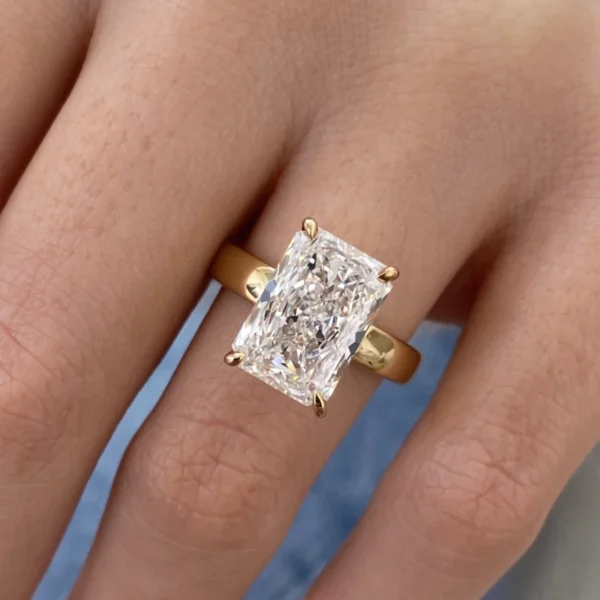 5.20CT Radiant CVD Diamond Engagement Ring in 18K Yellow Gold – IGI Certified E/VVS2