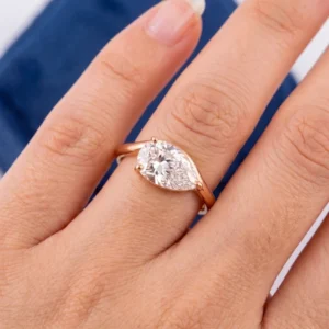 2.5 CT Pear Cut Lab-Grown Diamond Engagement Ring in 14k/18k Yellow Gold