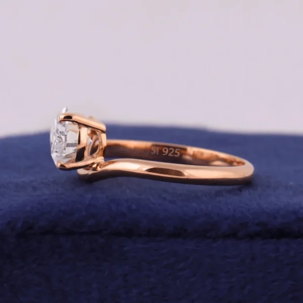 2.5 CT Pear Cut Lab-Grown Diamond Engagement Ring in 14k/18k Yellow Gold
