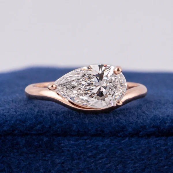 2.5 CT Pear Cut Lab-Grown Diamond Engagement Ring in 14k/18k Yellow Gold