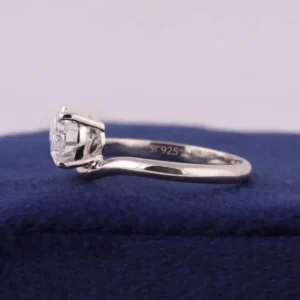 2.5 CT Pear Cut Lab-Grown Diamond Engagement Ring in 14k/18k Yellow Gold