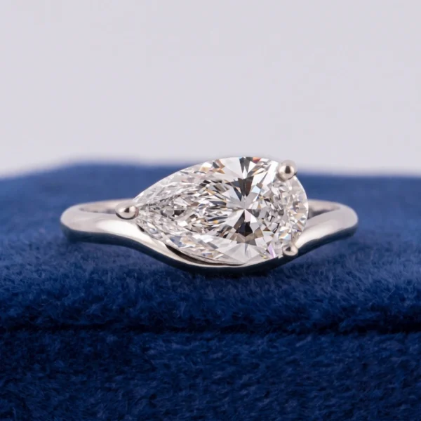 2.5 CT Pear Cut Lab-Grown Diamond Engagement Ring in 14k/18k Yellow Gold