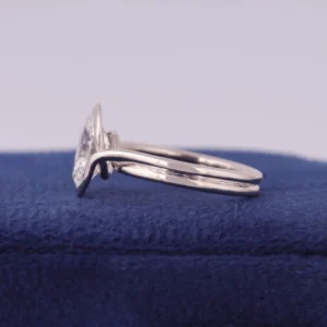 2CT Oval Cut Lab-Grown Diamond Engagement Ring in 14K Gold